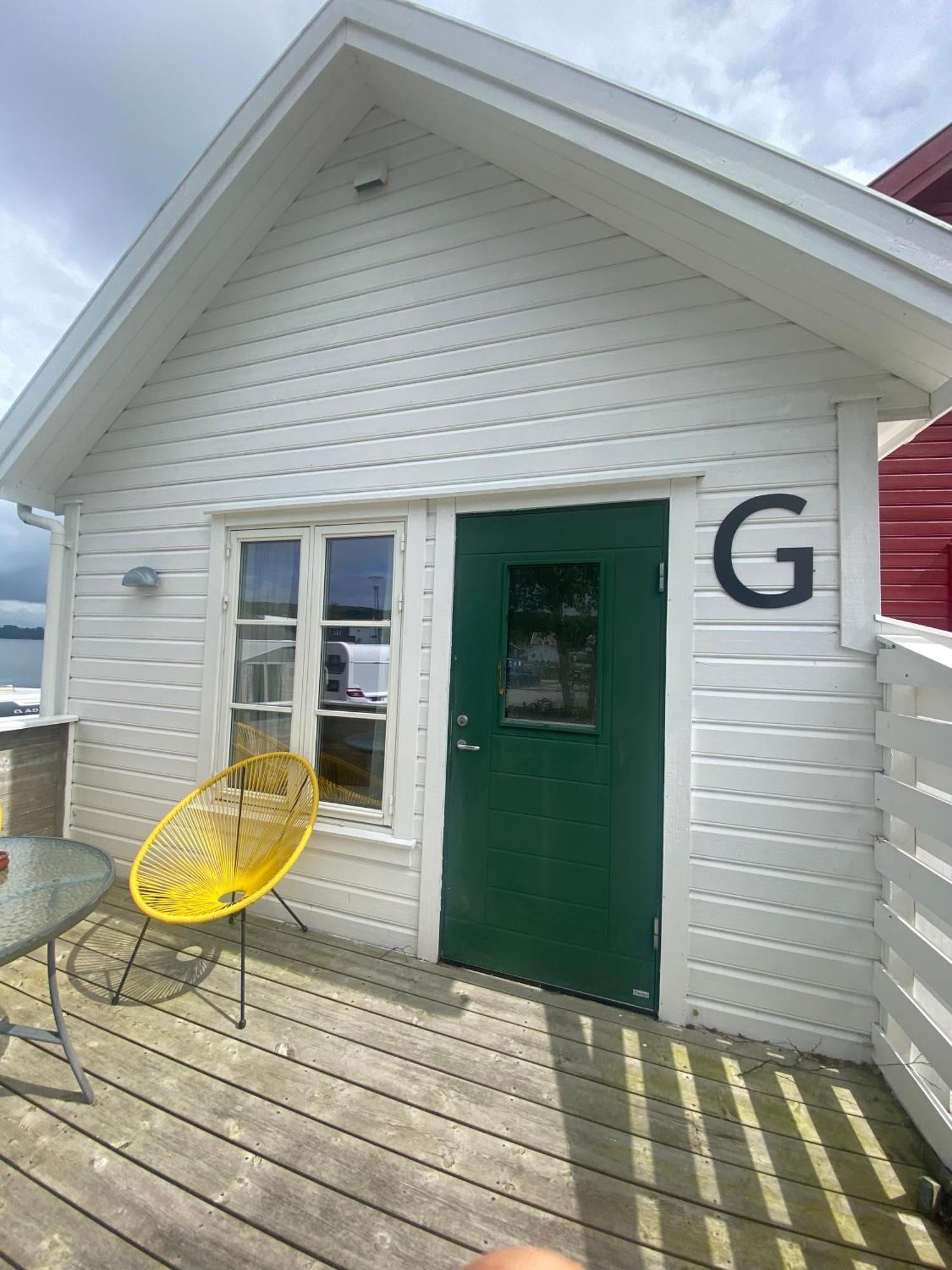 Sjoberg Hotell Og Ferie Leiligheter Osthusvik Luaran gambar