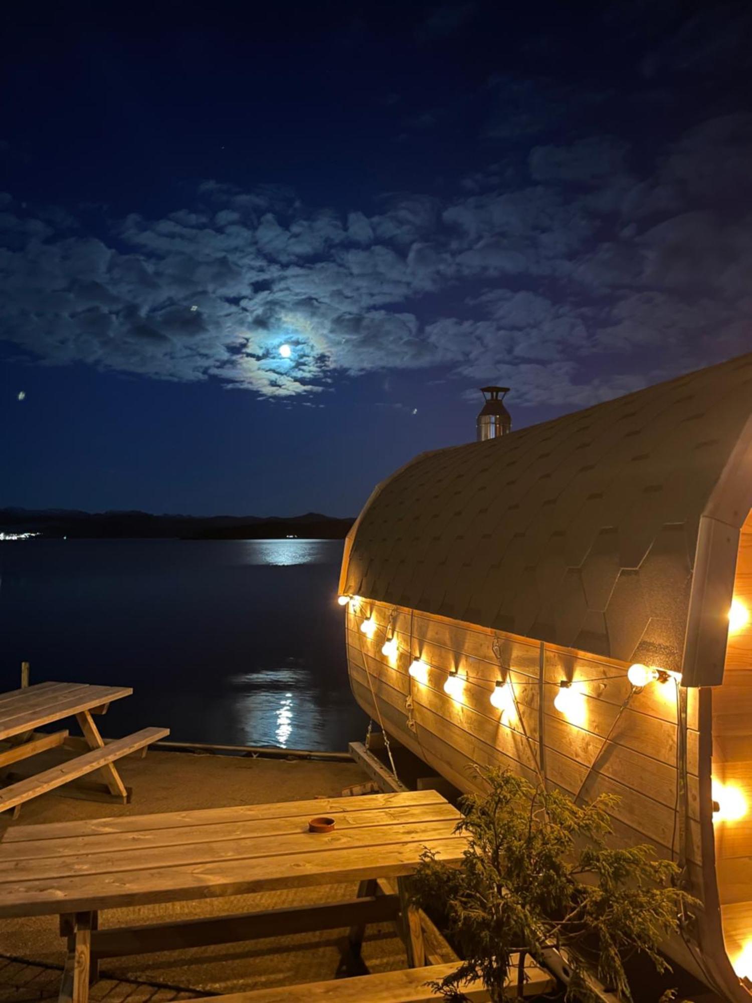 Sjoberg Hotell Og Ferie Leiligheter Osthusvik Luaran gambar