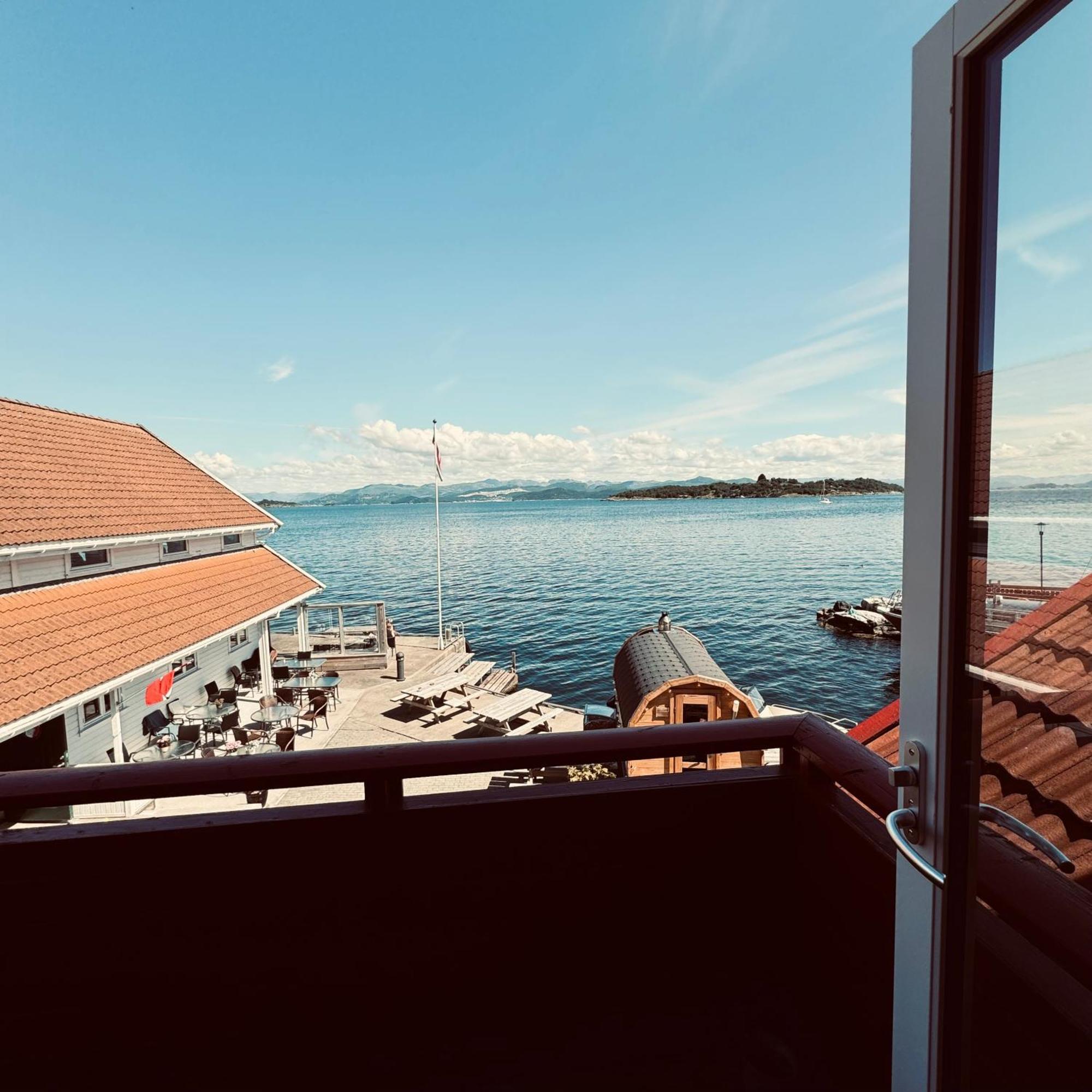 Sjoberg Hotell Og Ferie Leiligheter Osthusvik Luaran gambar