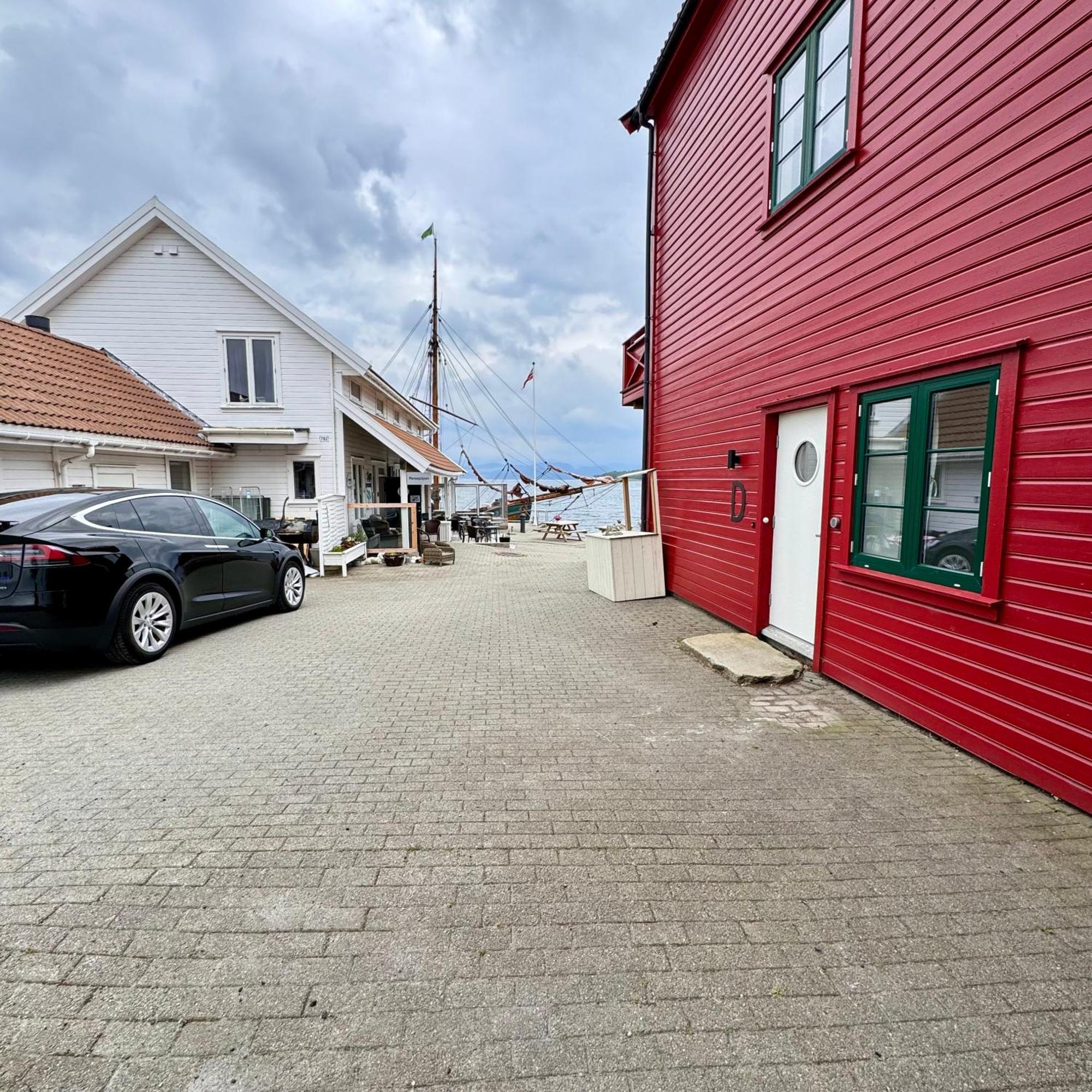 Sjoberg Hotell Og Ferie Leiligheter Osthusvik Luaran gambar