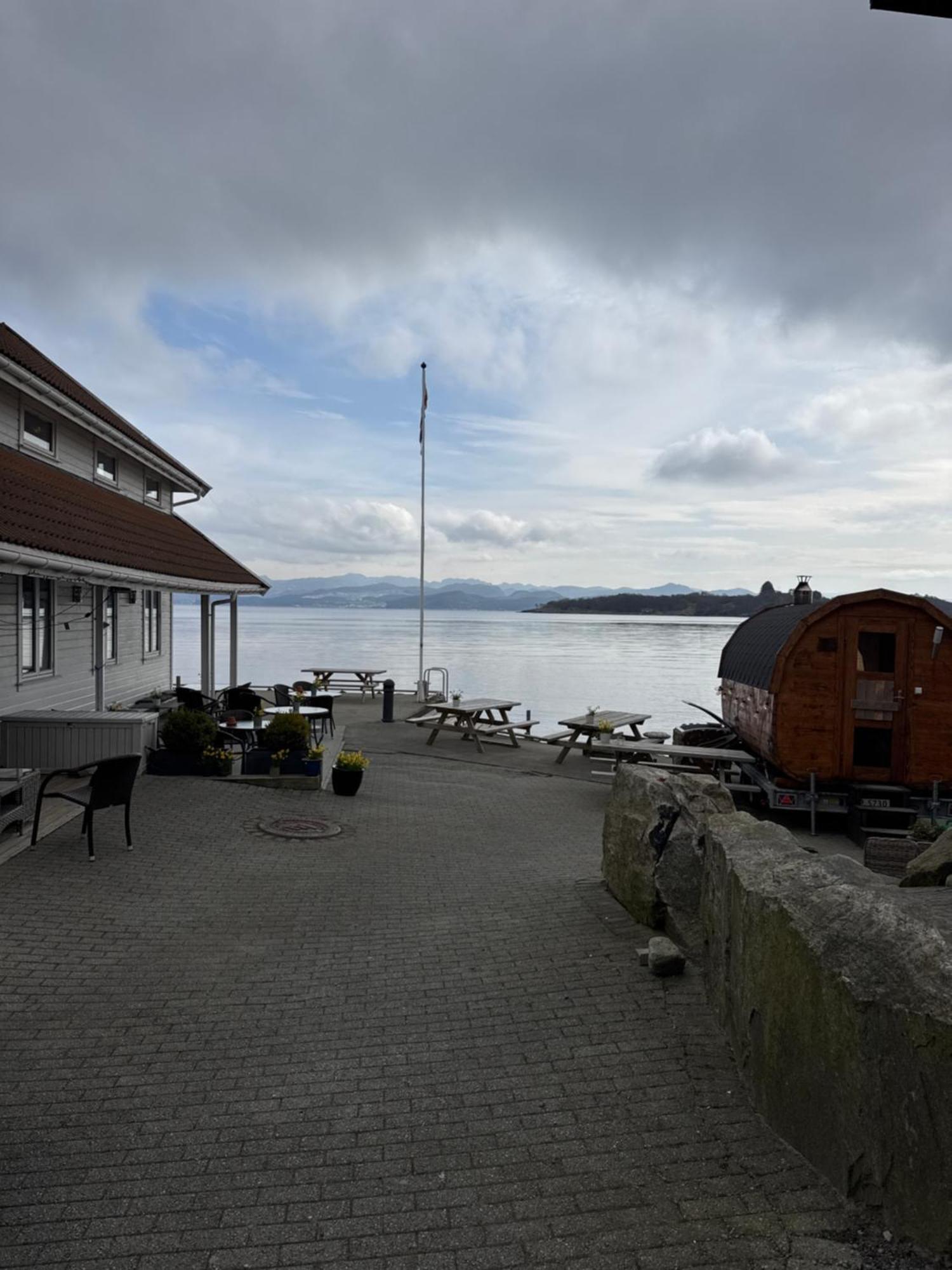 Sjoberg Hotell Og Ferie Leiligheter Osthusvik Luaran gambar