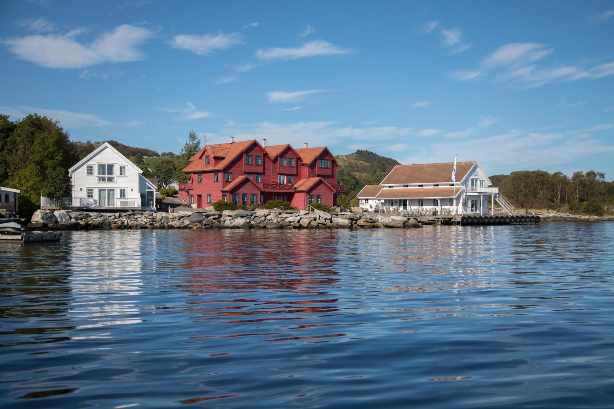 Sjoberg Hotell Og Ferie Leiligheter Osthusvik Luaran gambar